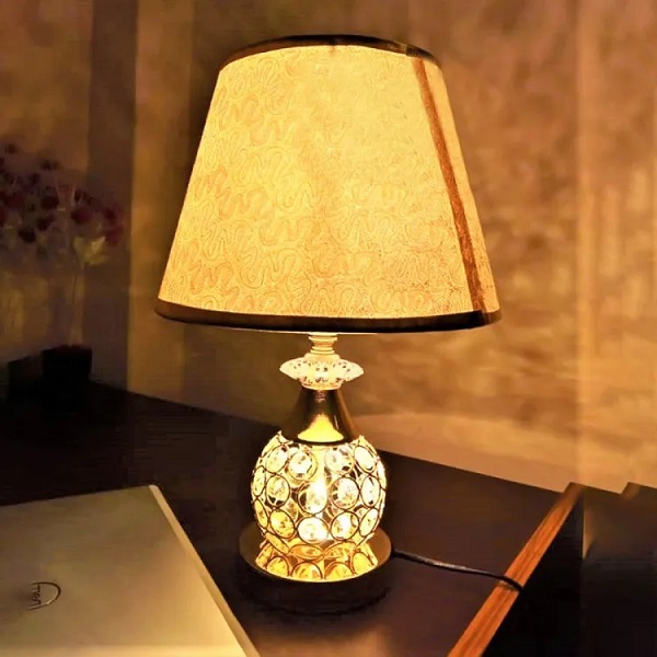 টেবিল ল্যাম্প